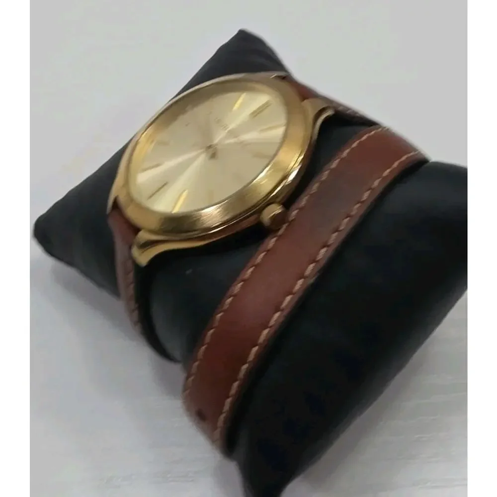 Michael Kors MK2256 Womens Runway Gold Tone Watch Leather Strap New Battery W266